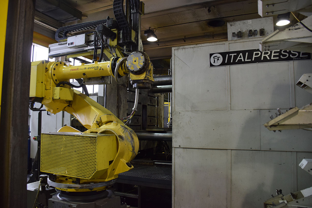 Italpresse TF 800 machine à couler sous pression à chambre froide KK1440, utilisé